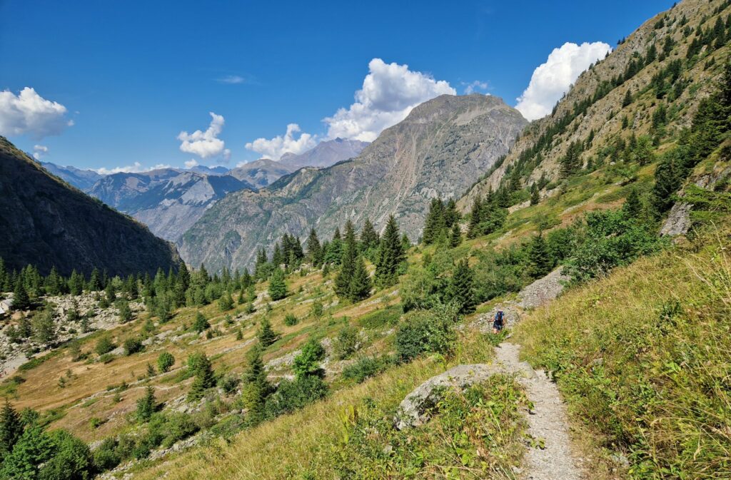 2 jours de randonnée-bivouac dans les Écrins au lac de la Muzelle