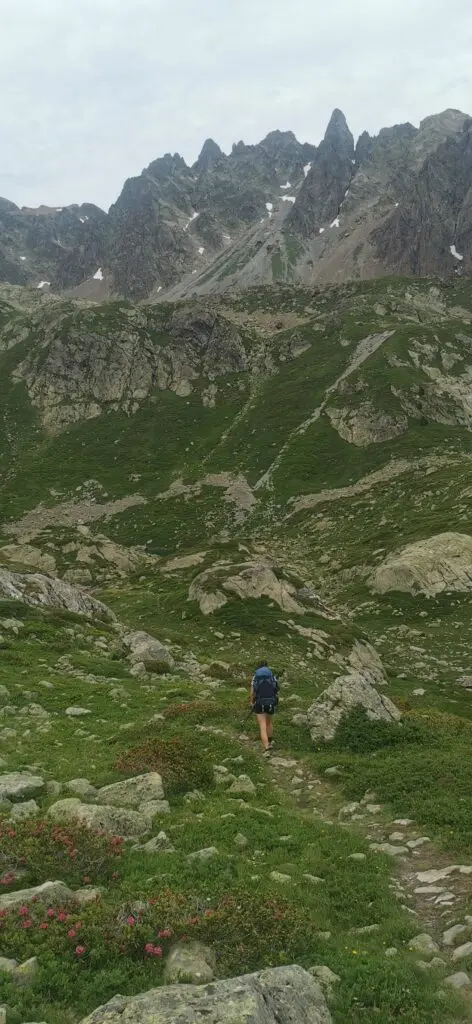 Le Tour des Aiguilles Rouges en 3 jours par la crête de Villy