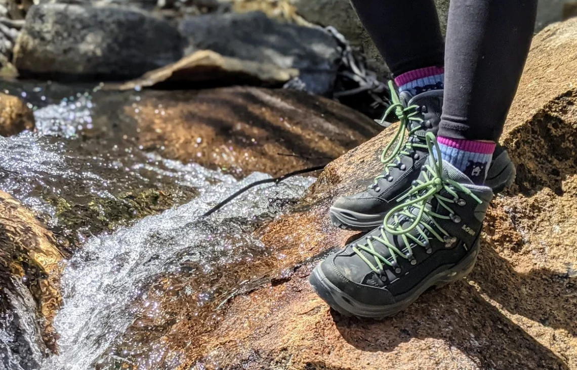 Les meilleures chaussures randonnée femme 2025