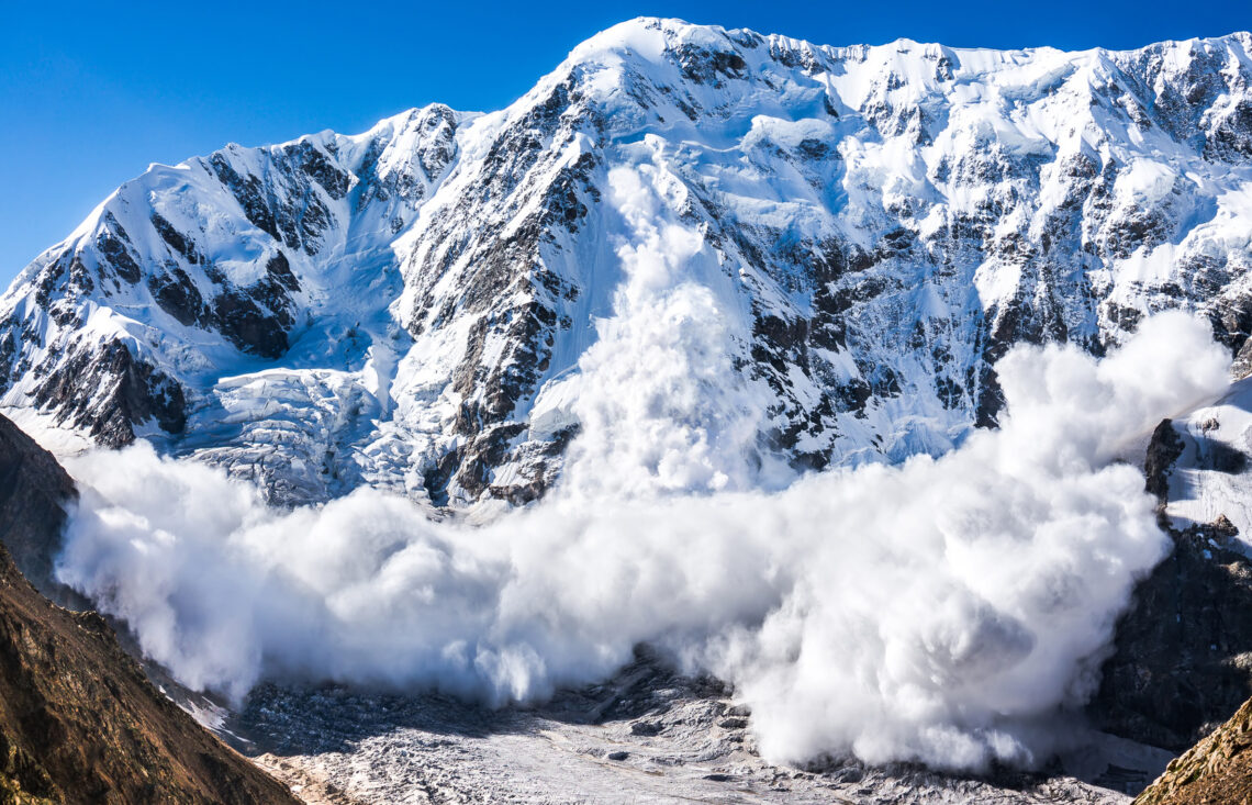 Survivre à une avalanche : prévenir et réagir