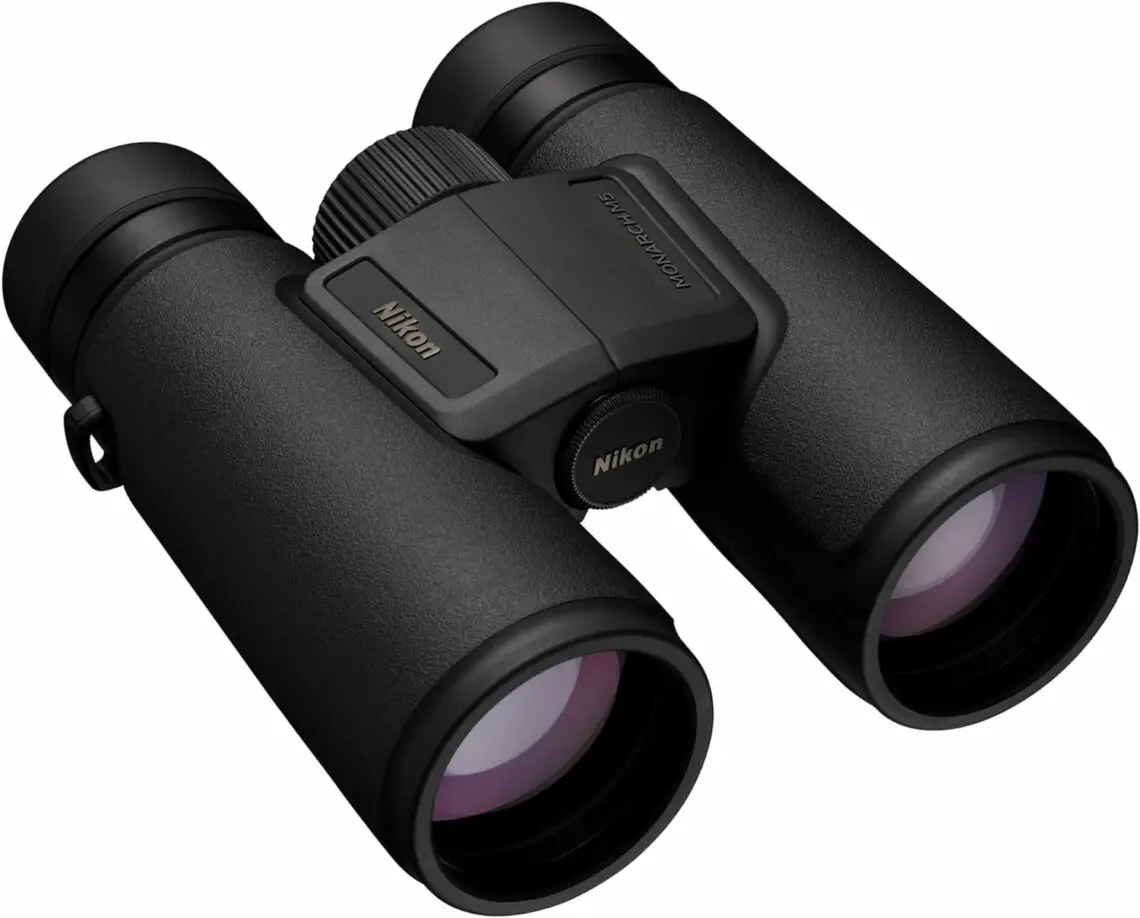Jumelles rando Nikon Monarch M5 10X42 — Les meilleures jumelles randonnée : comparatif 2026