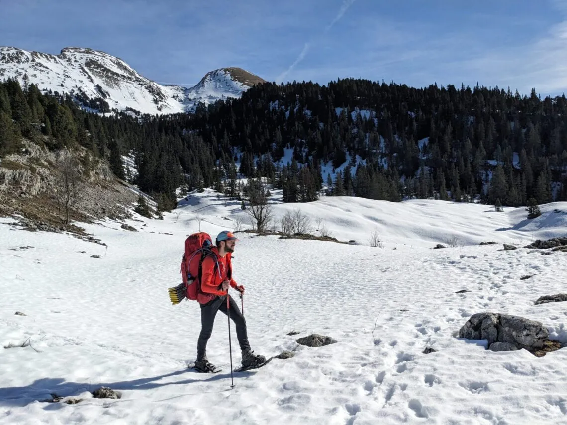 Les meilleures raquettes à neige : comparatif 2026