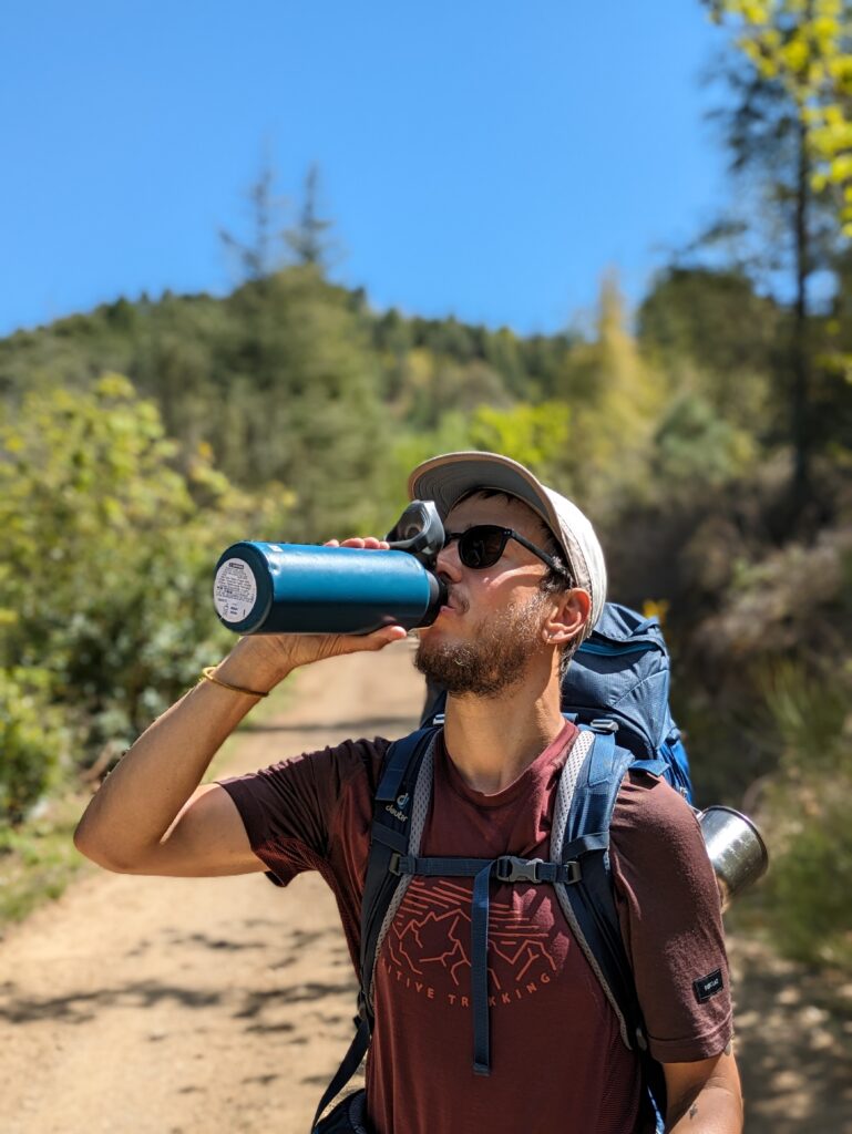 Comment bien s'hydrater en randonnée ?