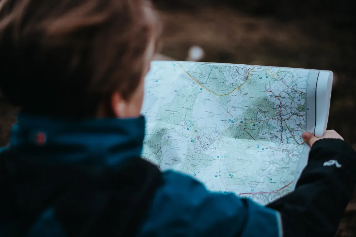 Comment s’orienter en randonnée : notre guide complet