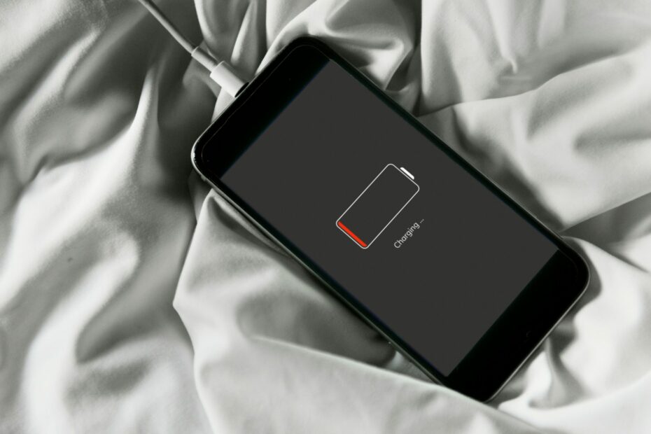 Charger son téléphone en randonnée : 5 conseils