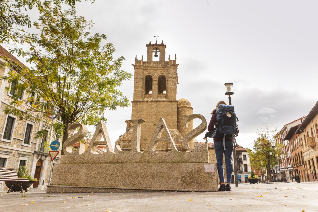 Le chemin de Compostelle en automne dans les Asturies