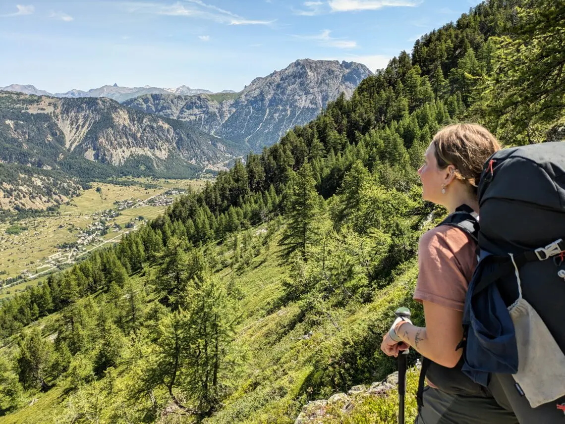 Forclaz MT500 (bâtons) en randonnée, photo prise pendant notre test