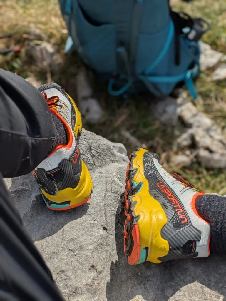 Chaussures basses ou mid : que chosir ? — Les meilleures chaussures de randonnée basse (2026)