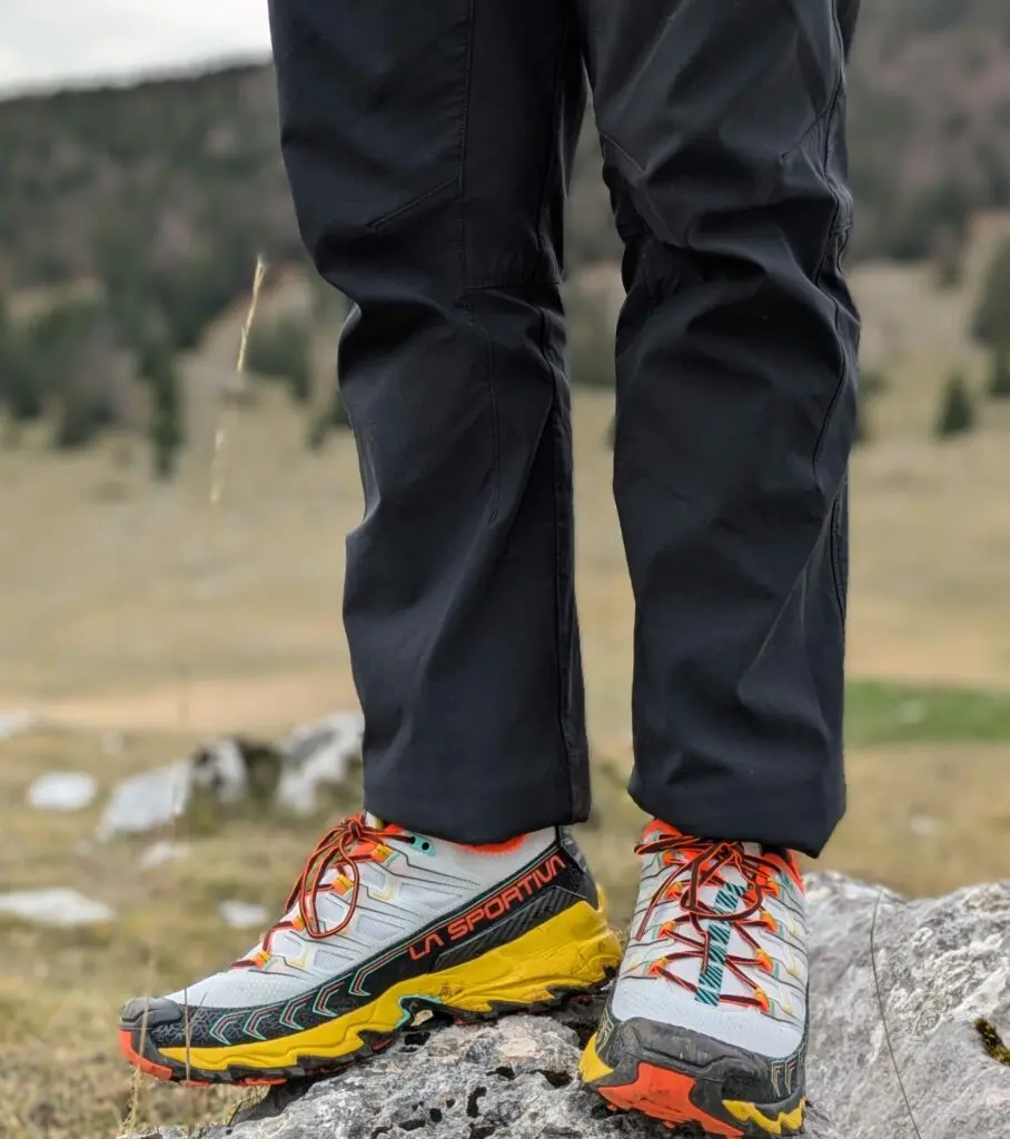 Chaussures basses ou mid : que chosir ? — Les meilleures chaussures de randonnée basse (2026) (photo 2)