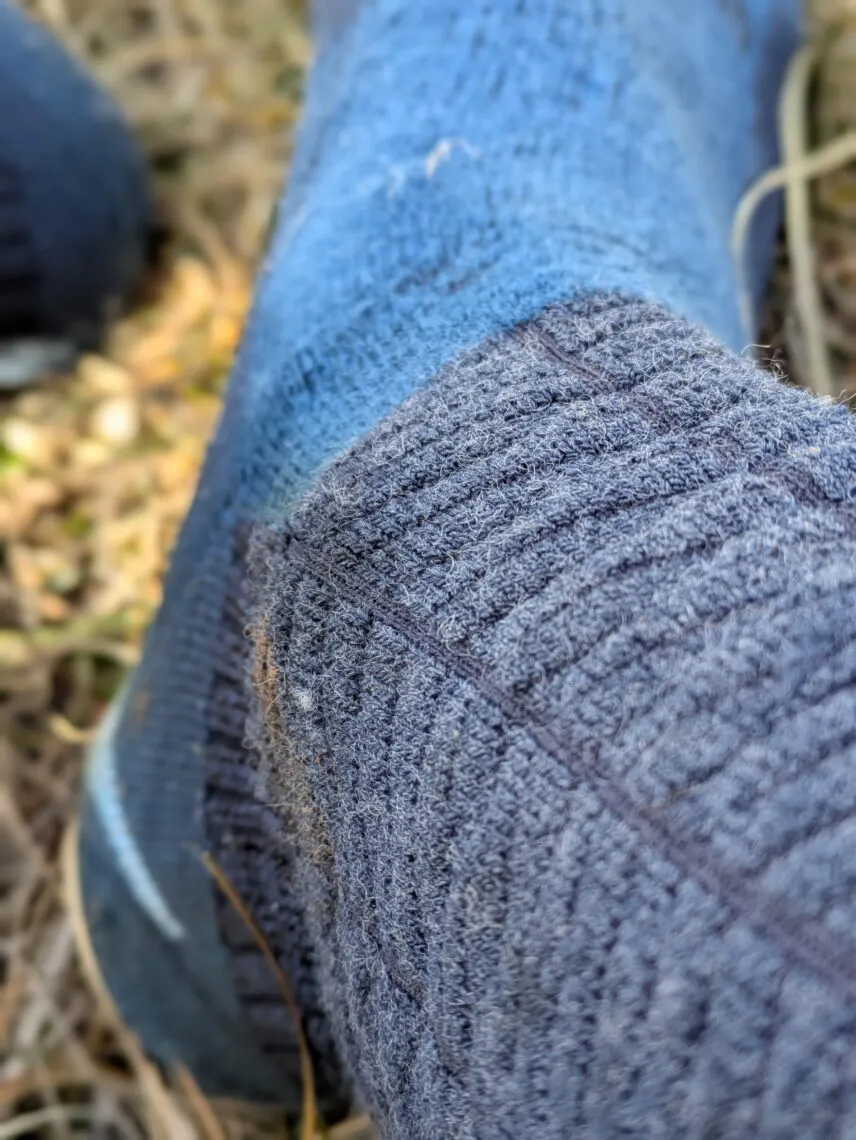 Renfort du talon d une chaussette de randonnée